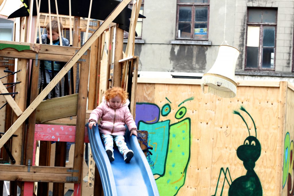 embargo Reinig de vloer scherm Kidsproof Oostende - Leuke wereld
